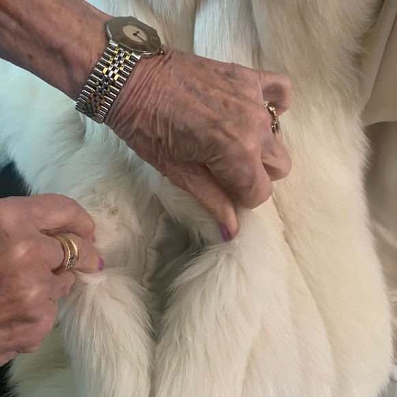 Fox Fur Jacket By Revillon - Picture 4 of 11